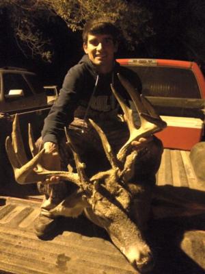 <p>Cameron South Dakota Archery Buck 2015.</p>